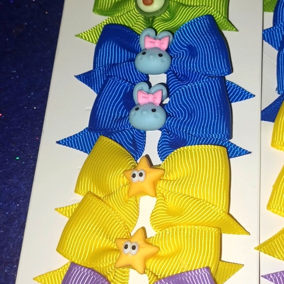 22 Dolled Up Hair Clips - Picture 4 of 13